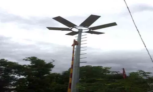 2½ மணி நேரம் மட்டுமே எரியும் உயர்கோபுர மின்விளக்கு