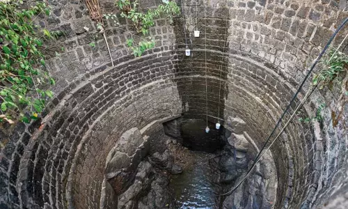 மராட்டியத்தில் துயரம்; கிணற்று தண்ணீரை குடித்த 3 பேர் உயிரிழப்பு, 47 பேருக்கு உடல் நலம் பாதிப்பு