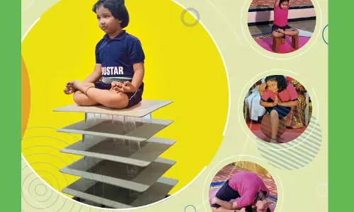 யோகாவில் சாதிக்கும் 7 வயது சிறுமி