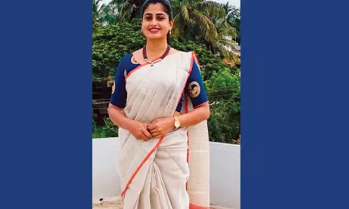 உயரம் குறைந்தவர்கள் புடவை அணியும் பொழுது...