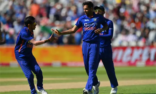 இங்கிலாந்துக்கு எதிரான 2 வது டி20: 49 ரன்கள் வித்தியாசத்தில் வென்று தொடரை கைப்பற்றியது இந்தியா..! இங்கிலாந்துக்கு எதிரான 2 வது டி20: 49 ரன்கள் வித்தியாசத்தில் வென்று தொடரை கைப்பற்றியது இந்தியா..!