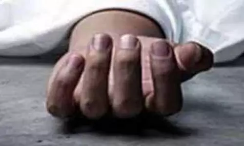 தொழிலாளியின் கைவிரல்கள் துண்டிப்பு