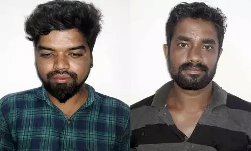 போலீஸ்காரர் மகன் உள்பட 2 பேர் கைது