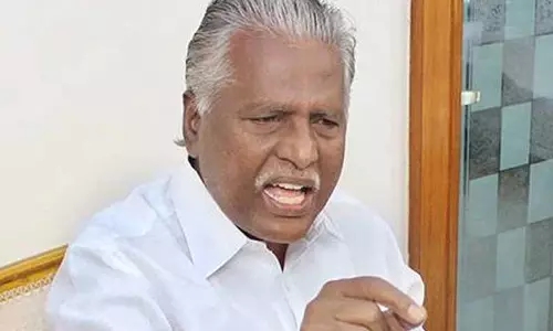 ஓ.பன்னீர்செல்வத்துடன் சேர்ந்து அரசியலில் பயணித்ததை நினைத்து வெட்கப்படுகிறேன்- கே.பி.முனுசாமி ஓ.பன்னீர்செல்வத்துடன் சேர்ந்து அரசியலில் பயணித்ததை நினைத்து வெட்கப்படுகிறேன்- கே.பி.முனுசாமி