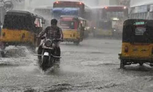 தெலுங்கானாவில் தொடர் மழை; 3 பேர் பலி