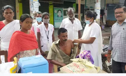 கொரோனா தடுப்பூசி சிறப்பு முகாம்