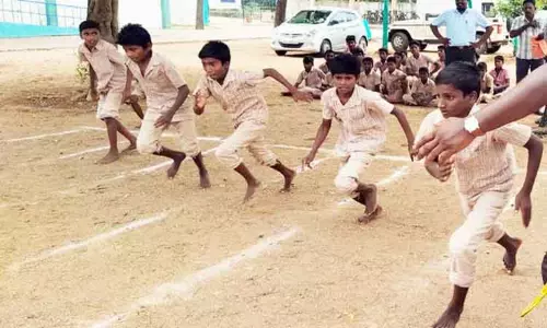 பள்ளி மாணவர்களுக்கு விளையாட்டு போட்டிகள் - பள்ளிக்கல்வி இயக்குரகம் அறிக்கை பள்ளி மாணவர்களுக்கு விளையாட்டு போட்டிகள் - பள்ளிக்கல்வி இயக்குரகம் அறிக்கை