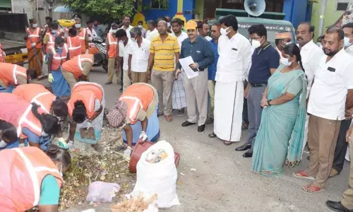 தூய்மையை கடைபிடித்தால் மட்டுமே எவ்வித நோய்த்தொற்றுக்கும் ஆட்படாமல் சுகாதார வாழ்வை வாழ்ந்திட முடியும் பொதுமக்களுக்கு கலெக்டர் மோகன் அறிவுரை