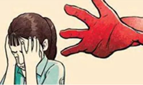 உ.பி: 14 வயது சிறுமியை கூட்டு பாலியல் வன்கொடுமை செய்த வழக்கில் 23 வயது நபர் கைது உ.பி: 14 வயது சிறுமியை கூட்டு பாலியல் வன்கொடுமை செய்த வழக்கில் 23 வயது நபர் கைது
