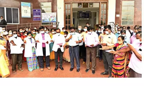 உலக மக்கள்தொகை தினத்தையொட்டி விழிப்புணர்வு உறுதிமொழி ஏற்பு உலக மக்கள்தொகை தினத்தையொட்டி விழிப்புணர்வு உறுதிமொழி ஏற்பு