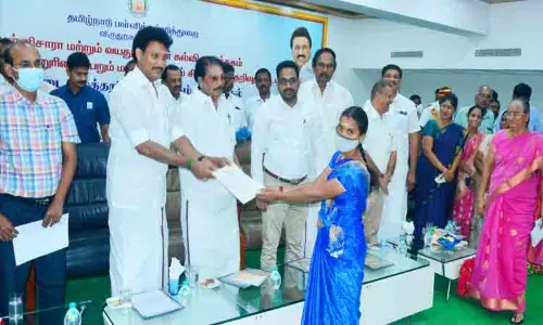 அனைவரும் எழுத்தறிவு பெற்றவர்கள் என்ற தமிழகத்தை உருவாக்குவோம்