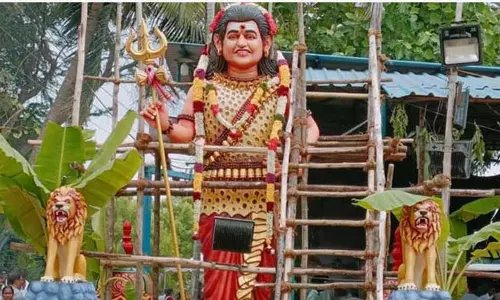 வானூர் அருகே 18 அடி உயர நித்யானந்தா சிலைக்கு கும்பாபிஷேகம்