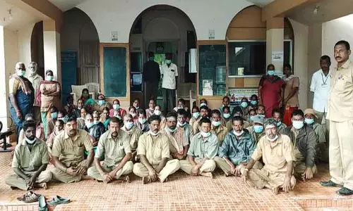 தூய்மை பணியாளர்கள் உள்ளிருப்பு போராட்டம்