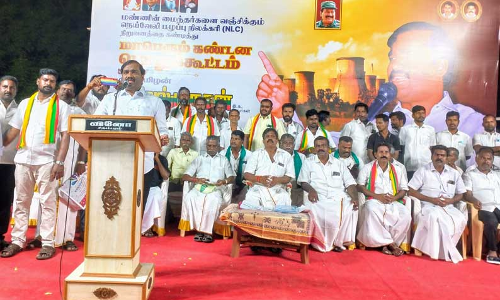 என் எல் சி க்கு நிலம் வீடு கொடுத்தவர்களுக்கு நிரந்தர வேலை வழங்க வேண்டும்