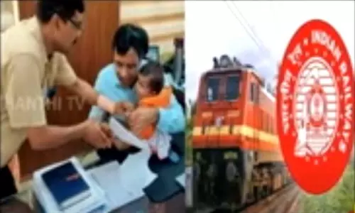 இந்திய வரலாற்றில் முதன்முறையாக 10 மாத குழந்தைக்கு இந்திய ரயில்வேயில் பணி இந்திய வரலாற்றில் முதன்முறையாக 10 மாத குழந்தைக்கு இந்திய ரயில்வேயில் பணி