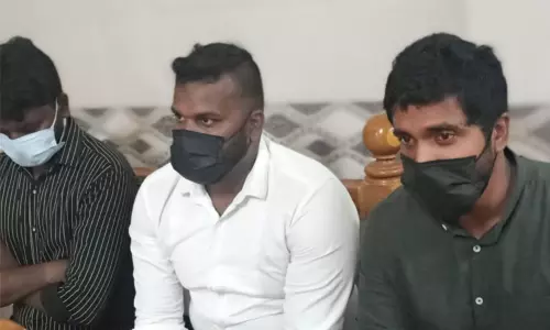 தொழிலாளி கொலை வழக்கில் 3 பேருக்கு ஆயுள் தண்டனை - வேலூர் கோர்ட்டு பரபரப்பு தீர்ப்பு தொழிலாளி கொலை வழக்கில் 3 பேருக்கு ஆயுள் தண்டனை - வேலூர் கோர்ட்டு பரபரப்பு தீர்ப்பு