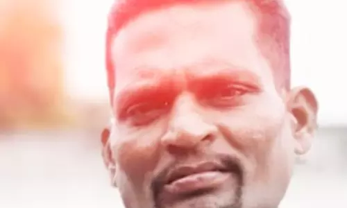 ஆட்டோ மோதி பழ வியாபாரி பலி