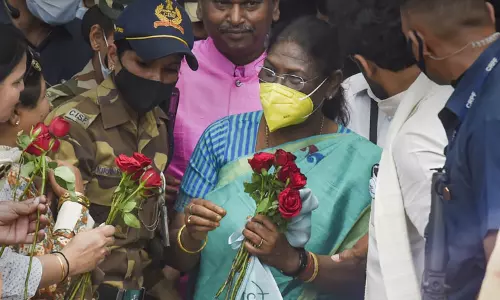 இந்தியாவின் தீய தத்துவத்திற்கு திரவுபதி முர்மு முன்னிறுத்தப்படுகிறார் - காங். மூத்த தலைவர் இந்தியாவின் தீய தத்துவத்திற்கு திரவுபதி முர்மு முன்னிறுத்தப்படுகிறார் - காங். மூத்த தலைவர்