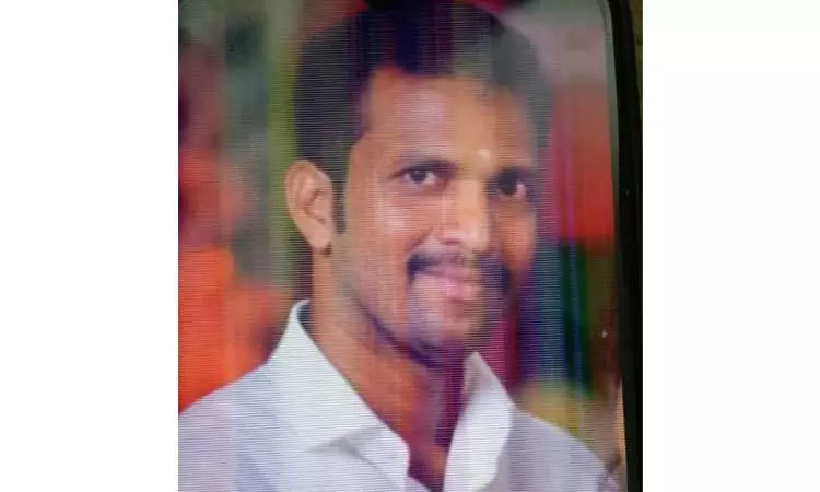 ஆரல்வாய்மொழியில் பயங்கர சம்பவம்: இ.எஸ்.ஐ. ஆஸ்பத்திரியில் ஊழியர் கத்தியால் குத்தி கொடூர கொலை;கள்ளக்காதலி வெறிச்செயல் ஆரல்வாய்மொழியில் பயங்கர சம்பவம்: இ.எஸ்.ஐ. ஆஸ்பத்திரியில் ஊழியர் கத்தியால் குத்தி கொடூர கொலை;கள்ளக்காதலி வெறிச்செயல்