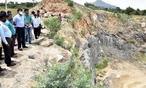 88 கல்குவாரிகளில் அதிகாரிகள் ஆய்வு