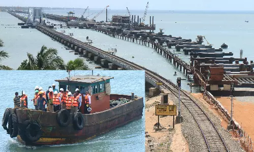 பாம்பன் புதிய ரெயில் பால பணிகளை ரெயில்வே ஆணைய செயல் இயக்குனர் ஆய்வு பாம்பன் புதிய ரெயில் பால பணிகளை ரெயில்வே ஆணைய செயல் இயக்குனர் ஆய்வு