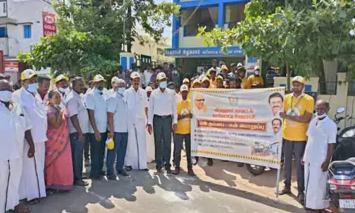 காரியாபட்டி பேரூராட்சியில் மாநில ஆணையாளர் ஆய்வு காரியாபட்டி பேரூராட்சியில் மாநில ஆணையாளர் ஆய்வு