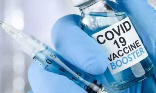 பெங்களூருவில் 3.35 லட்சம் பேர் கட்டணம் செலுத்தி பூஸ்டர் தடுப்பூசி போட்டனர் பெங்களூருவில் 3.35 லட்சம் பேர் கட்டணம் செலுத்தி பூஸ்டர் தடுப்பூசி போட்டனர்