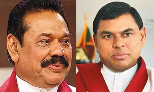 மகிந்த ராஜபக்சே, பசில் ராஜபக்சே நாட்டை விட்டு வெளியேற தடை: இலங்கை சுப்ரீம் கோர்ட்டு அதிரடி