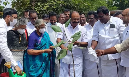 அறிவார்ந்த சமுதாயத்தை உருவாக்க நூலகங்கள் தேவை - அமைச்சர் பெரியகருப்பன்