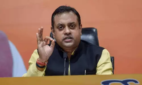 குஜராத் கலவர வழக்கில் மோடியை சிக்க வைக்க சோனியா காந்தி சதி- பாஜக பரபரப்பு குற்றச்சாட்டு