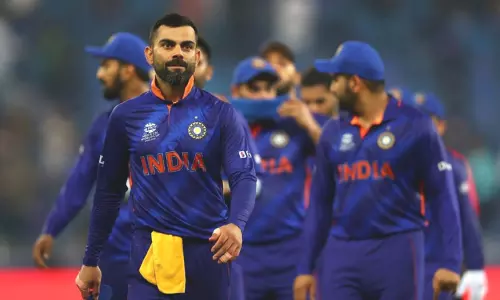 விராட் கோலியின் வித்தியாசமான டுவிட்டர் பதிவு - விமர்சனங்களுக்கு பதிலடியா..? விராட் கோலியின் வித்தியாசமான டுவிட்டர் பதிவு - விமர்சனங்களுக்கு பதிலடியா..?