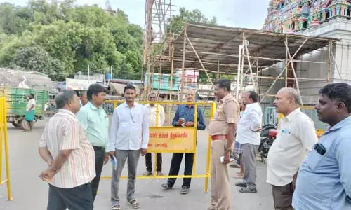 ஆடி வெள்ளி விழா முன்னேற்பாடுகள் குறித்து அதிகாரிகள் ஆய்வு