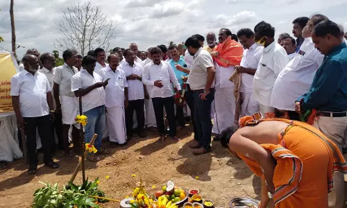 அரசு விழாவில் பூஜை செய்ய தர்மபுரி எம்.பி. எதிர்ப்பு