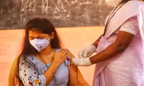 200 கோடியை தாண்டிய தடுப்பூசி எண்ணிக்கை - பிரதமர் மோடி வாழ்த்து