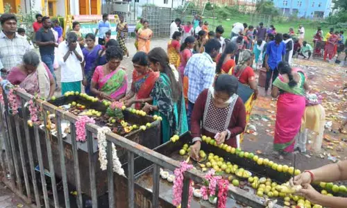 மாசாணியம்மன் கோவிலில் சிறப்பு பூஜை மாசாணியம்மன் கோவிலில் சிறப்பு பூஜை
