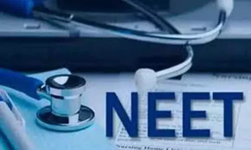 வாணியம்பாடியில் 804 மாணவர்கள் நீட் தேர்வு எழுதினர் வாணியம்பாடியில் 804 மாணவர்கள் நீட் தேர்வு எழுதினர்