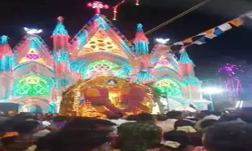 புனித அன்னம்மாள் ஆலய தேர் பவனி