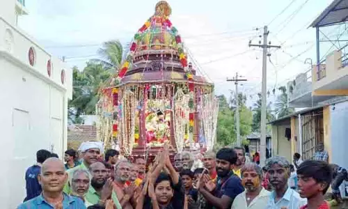 மாரியம்மன் கோவில் தேரோட்டம்