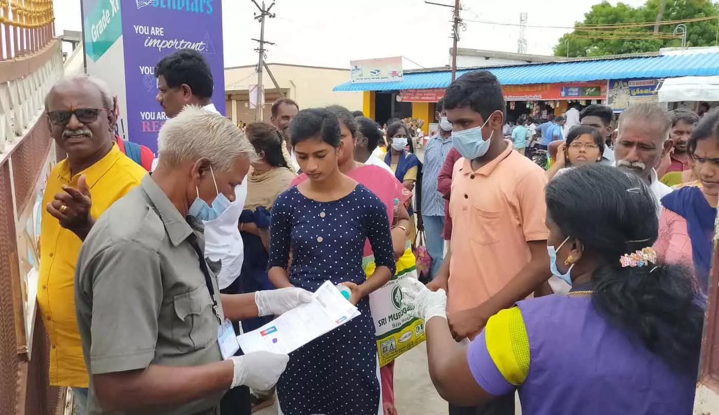 முதல் முறையாக நடந்த நீட் தேர்வு முதல் முறையாக நடந்த நீட் தேர்வு