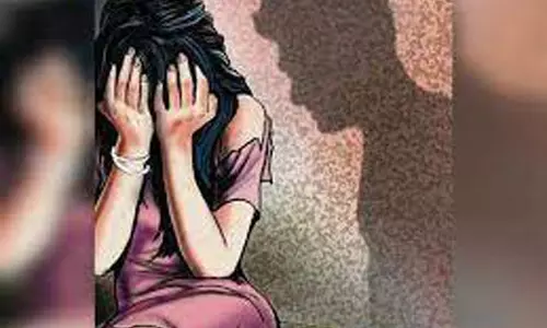 புனேயில் மாணவியை கற்பழித்ததாக பள்ளி பஸ் டிரைவர் கைது