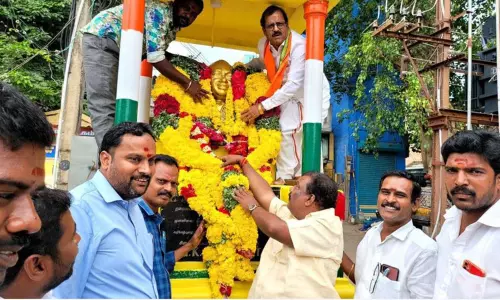 சிதம்பரம், விருத்தாசலம் பகுதியில் காமராஜர் பிறந்த நாள் விழா சிதம்பரம், விருத்தாசலம் பகுதியில் காமராஜர் பிறந்த நாள் விழா