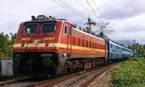 எர்ணாகுளம்-வேளாங்கண்ணி சிறப்பு ரெயில் நவம்பர் மாதம் வரை நீட்டிப்பு எர்ணாகுளம்-வேளாங்கண்ணி சிறப்பு ரெயில் நவம்பர் மாதம் வரை நீட்டிப்பு