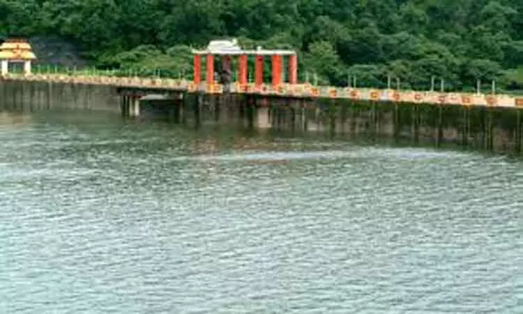 சிறுவாணி அணையில் இருந்து தண்ணீர் திறப்பு சிறுவாணி அணையில் இருந்து தண்ணீர் திறப்பு