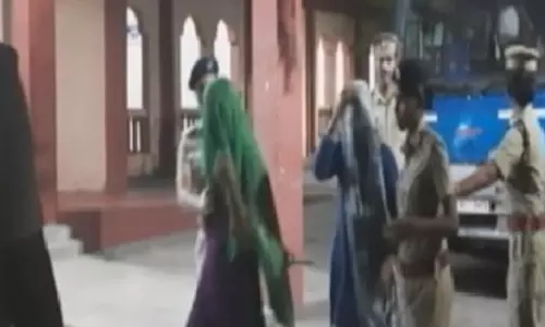 கள்ளக்குறிச்சி மாணவி மரண வழக்கு: கைதான தனியார் பள்ளி தாளாளர் உள்ளிட்ட 5 பேர் சிறையில் அடைப்பு கள்ளக்குறிச்சி மாணவி மரண வழக்கு: கைதான தனியார் பள்ளி தாளாளர் உள்ளிட்ட 5 பேர் சிறையில் அடைப்பு