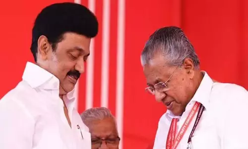 தமிழக முதல்-அமைச்சர் மு.க. ஸ்டாலினுக்கு கேரள முதல்-மந்திரி அவசர கடிதம்..! தமிழக முதல்-அமைச்சர் மு.க. ஸ்டாலினுக்கு கேரள முதல்-மந்திரி அவசர கடிதம்..!
