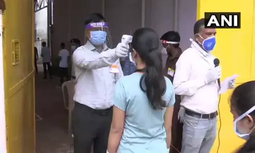 நீட் தேர்வு ஆடை சர்ச்சை விவகாரம்; உண்மை கண்டறியும் குழுவை அமைத்தது மத்திய கல்வித்துறை