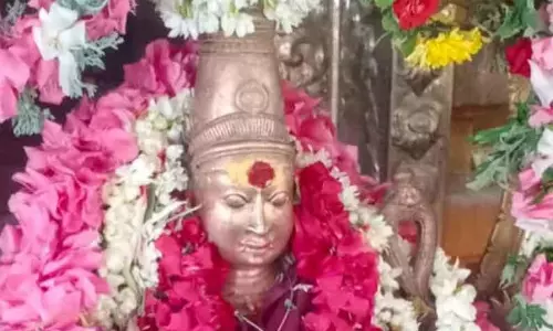 பூச்சொரிதல் விழா