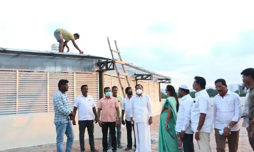 வேலூர் புதிய பஸ் நிலையத்தில் எம்.எல்.ஏ., மேயர் ஆய்வு