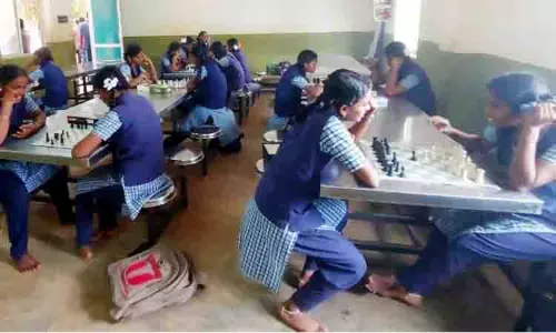 கரூர் மாவட்டத்தில் வட்டார அளவிலான செஸ் போட்டி