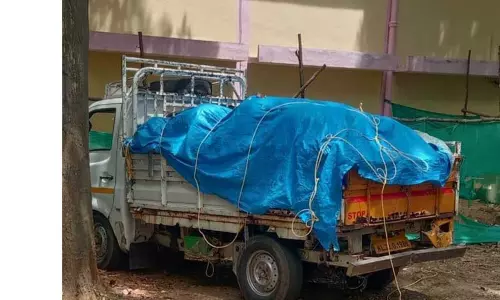 கேரளாவுக்கு கடத்த முயன்ற 2 டன் ரேஷன் அரிசி பறிமுதல் கேரளாவுக்கு கடத்த முயன்ற 2 டன் ரேஷன் அரிசி பறிமுதல்